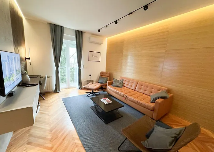 Family Apartment Boreas Trieste